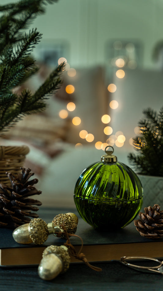 Festive Bauble Candle