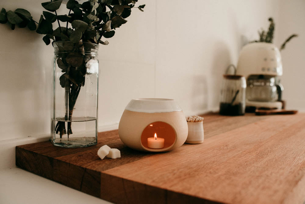 A wax melt burner gift set from The Oasis Candle Co